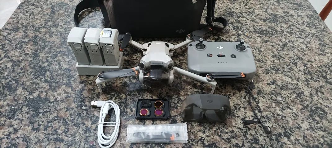 DRONE DJI MINI 4 PRO COMBO C/ 2 BATERIAS
