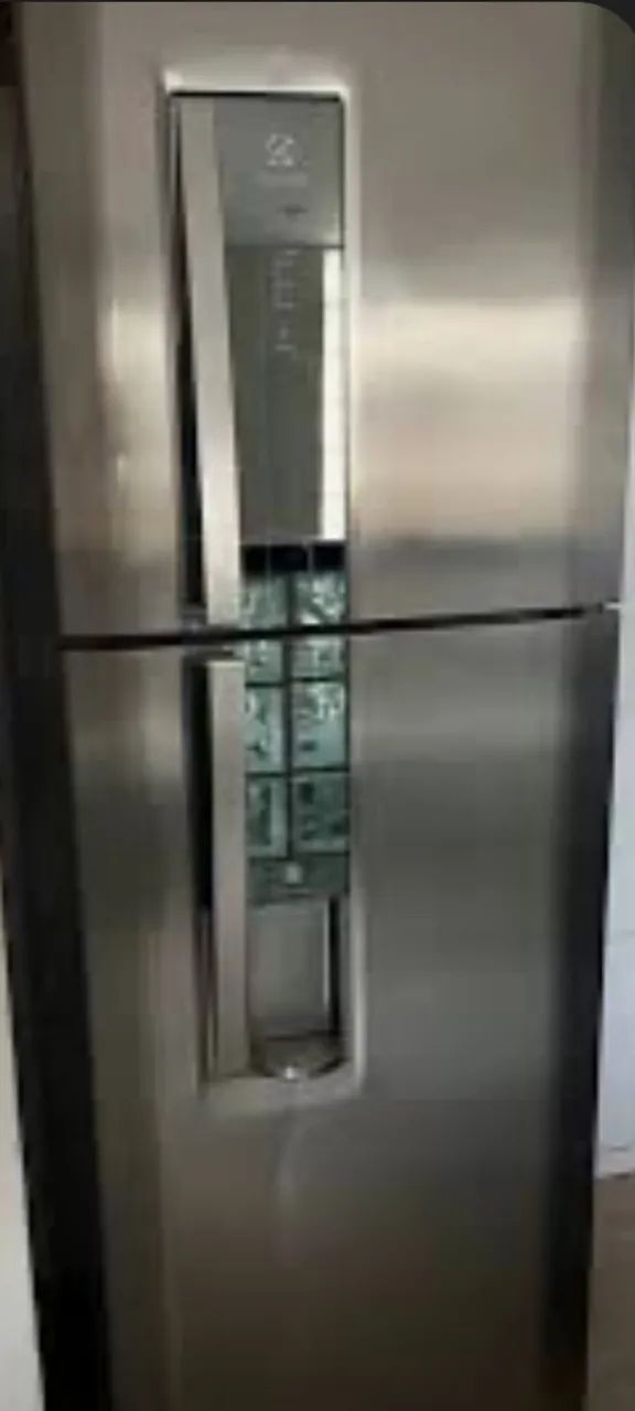 Geladeira Electrolux Frost Free - Para conserto ou Peças  - Foto 2