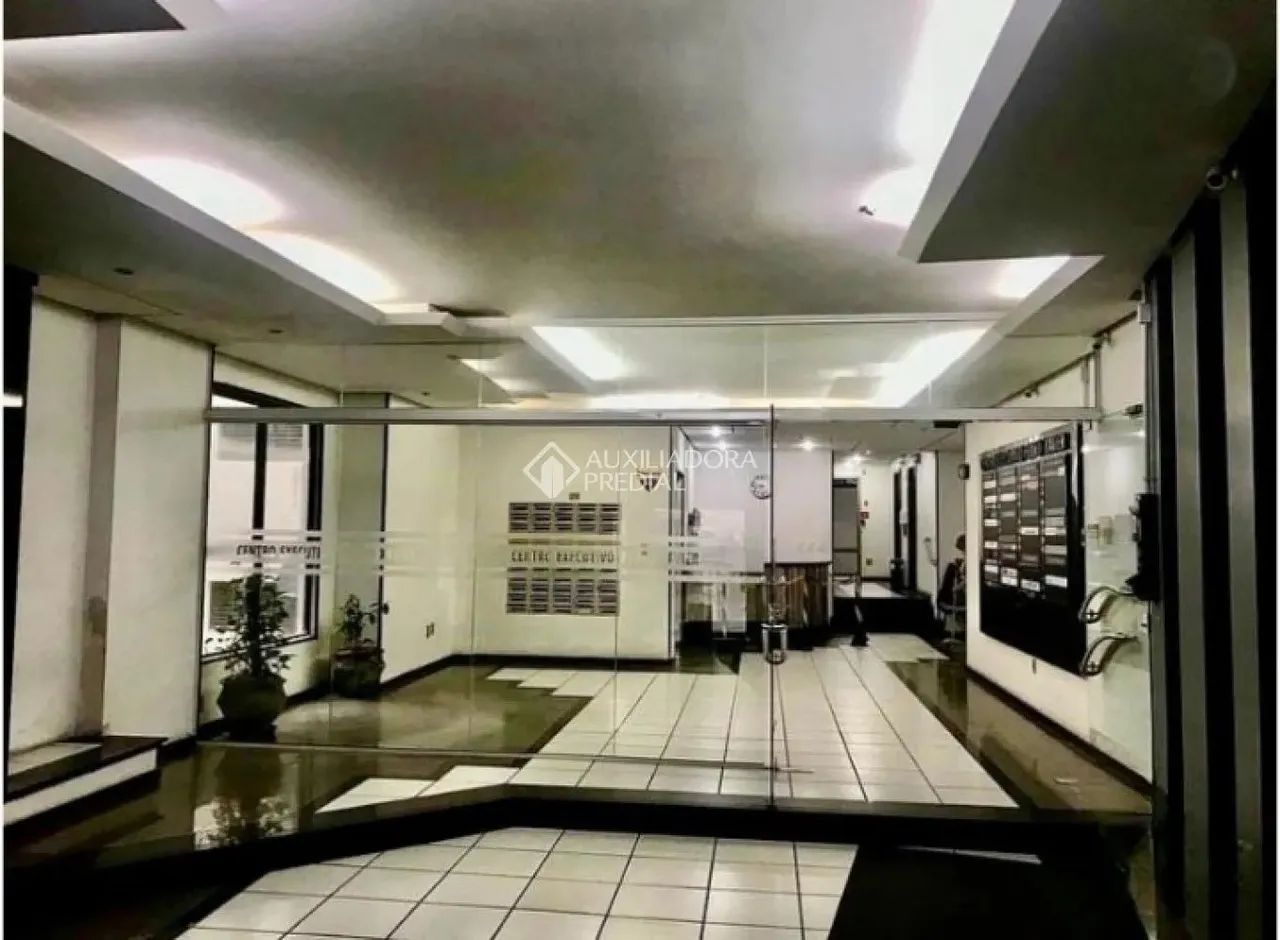 Sala comercial no centro de Florianópolis.