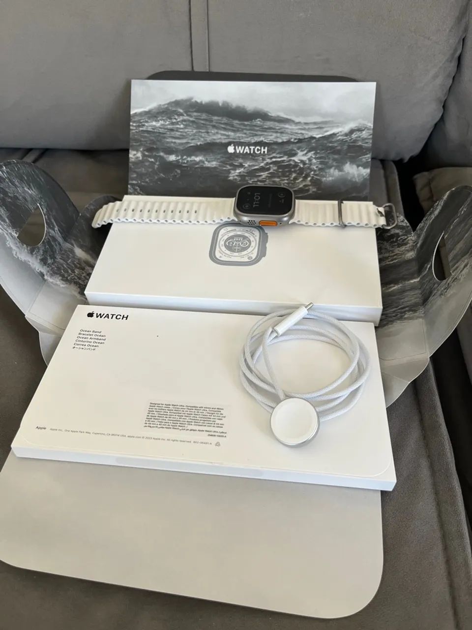 Apple Watch Ultra 49mm branco 