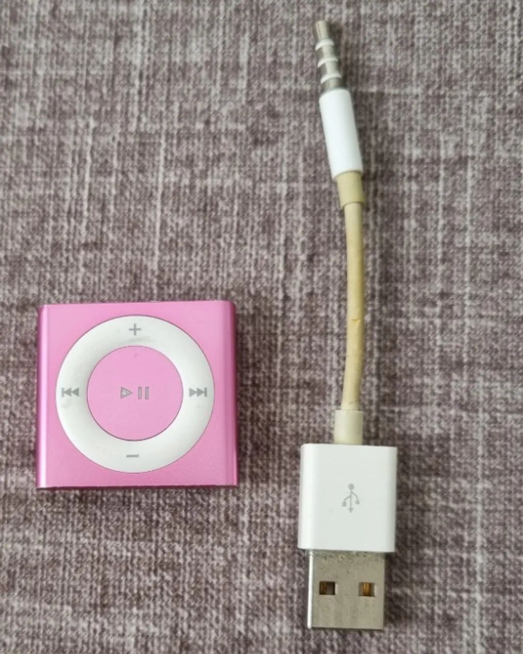 iPod shuffle 2GB 4º geração rosa (modelo MKM92LZ/A) - Fones de