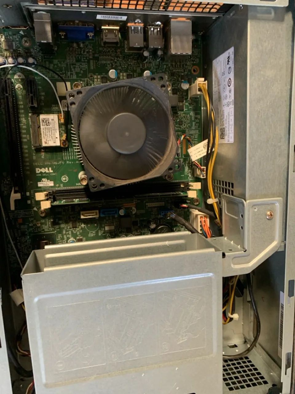 Computador Dell - CPU Intel i3 