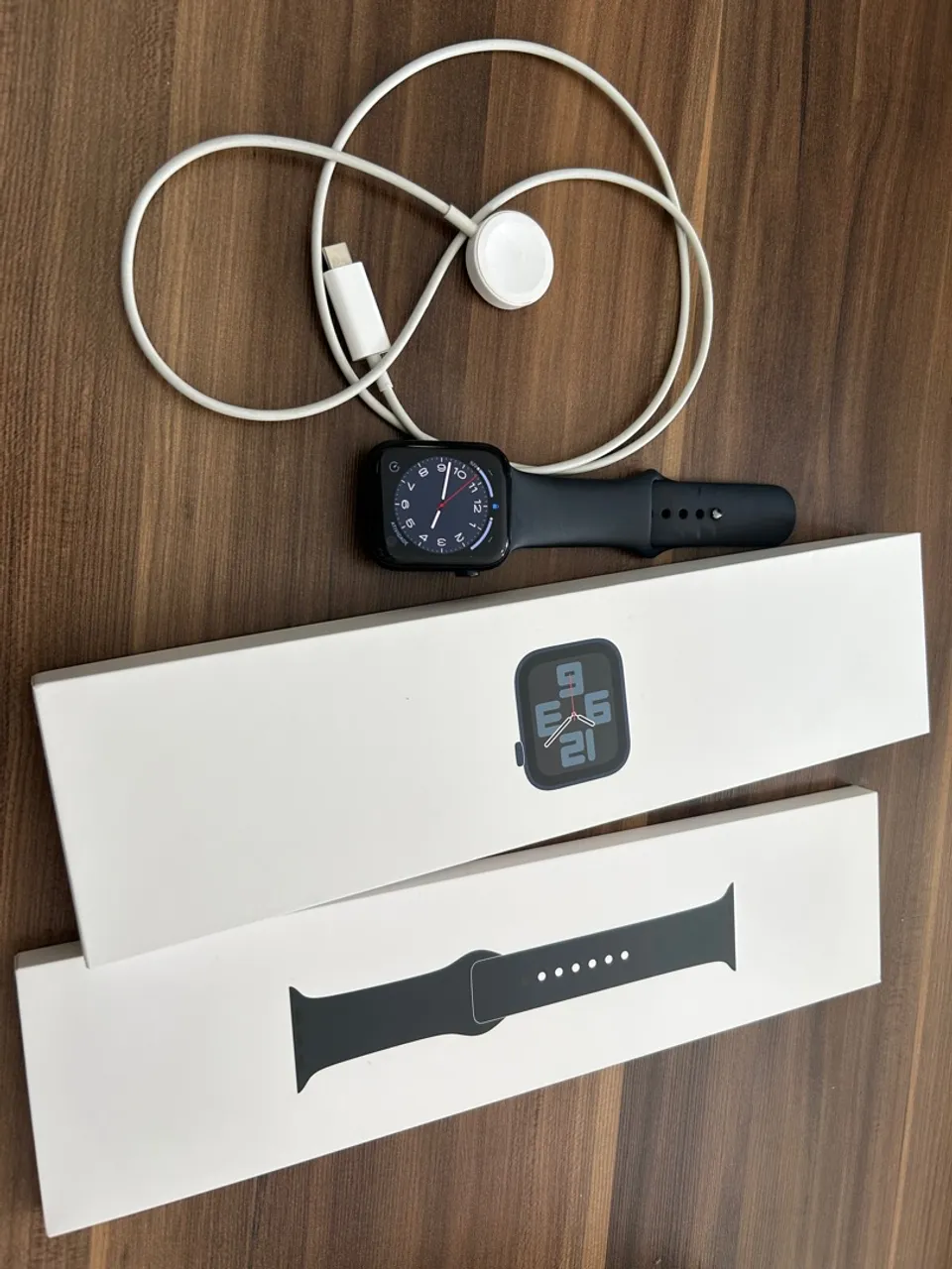 Apple Watch SE 44mm LTE