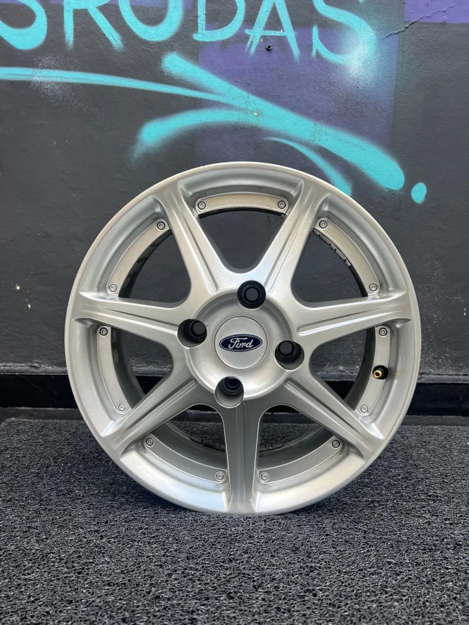 Rodas aro 14 Ford  - Foto 4