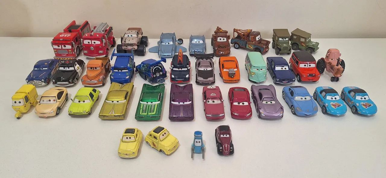 Coleção Disney Pixar, Filme Carros LEIA O ANÚNCIO.