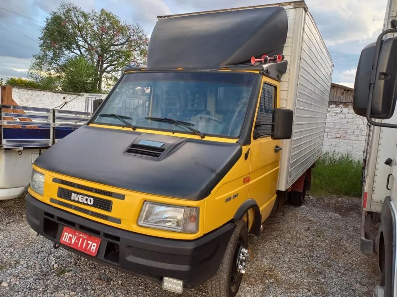 Frete e mudanças Bruno (41). 99668.2036 Tim WhatsApp 