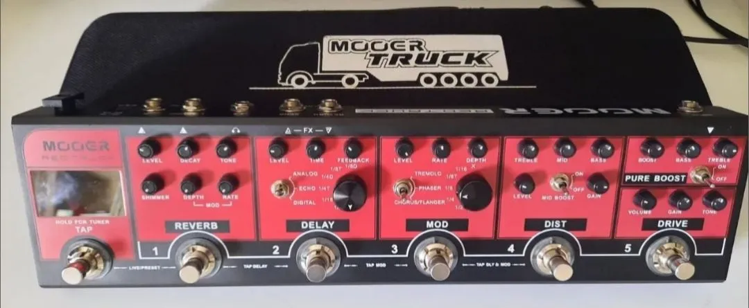 Pedaleira Mooer Redtruck
