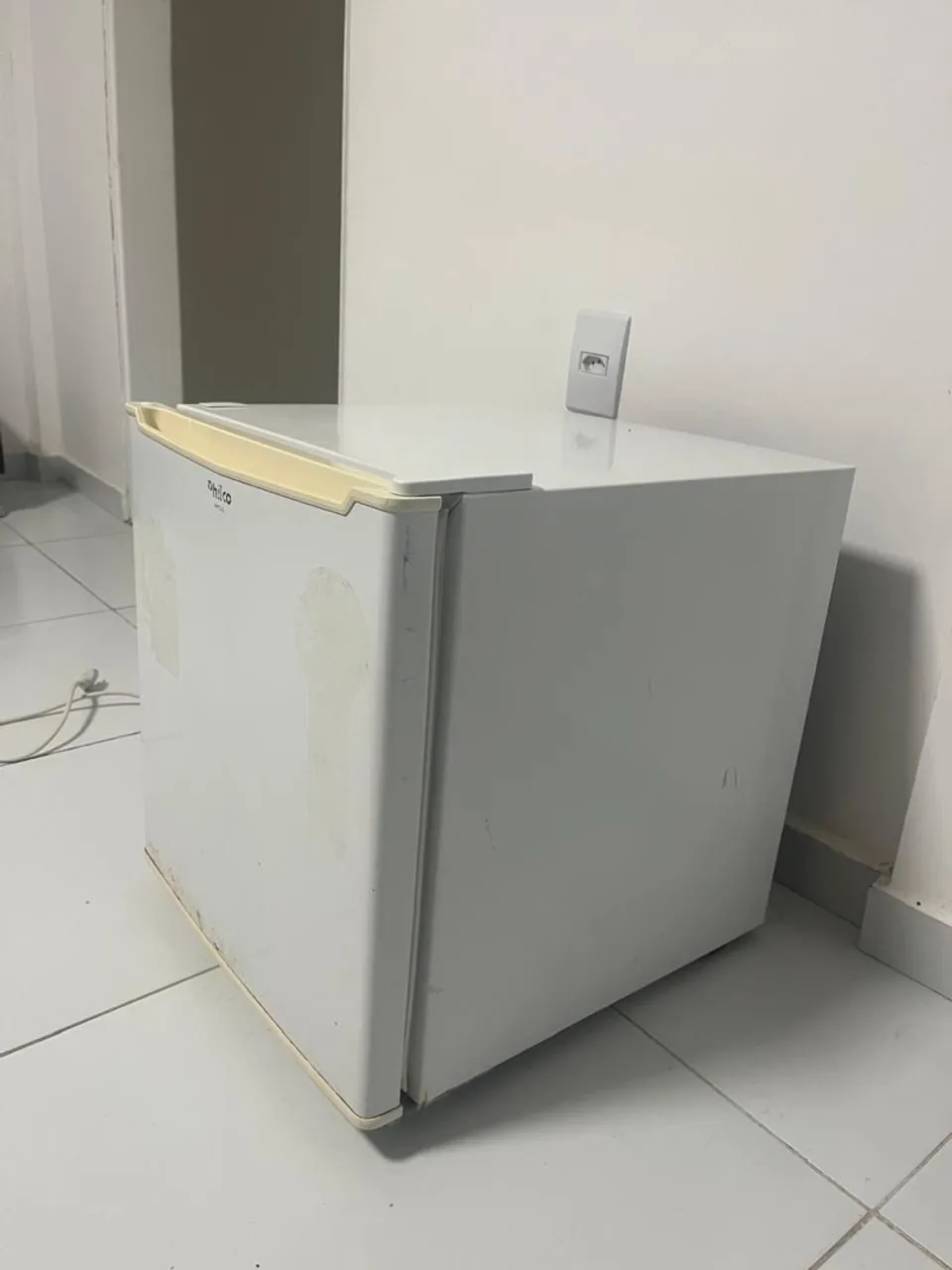 Frigobar Philco Compacto 50L - Ideal para sua casa!