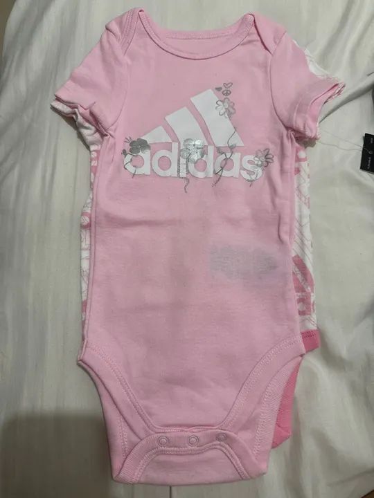 Kit 3 bodys Adidas 9 meses - NOVO - Foto 4