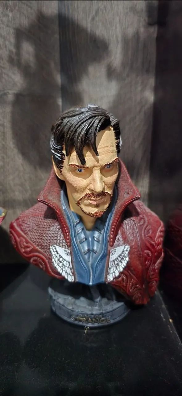 Busto Doutor Estranho - Action Figure 18cm