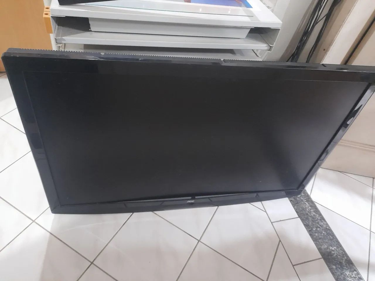TV AOC 47 polegadas+2 monitores - TVs - Santo Amaro da Imperatriz ...