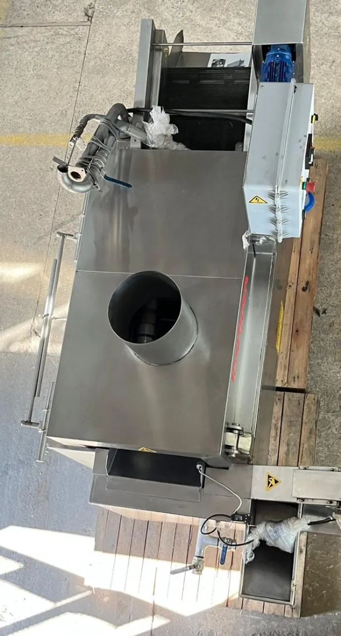 Modelo FCE - Fritador Continuo Elétrico de Empanados Incalfer - Foto 4