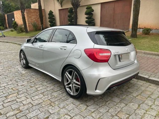 Mercedes A250 2014 com 77.000 km