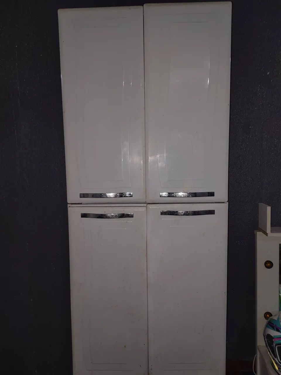 Vendo armário