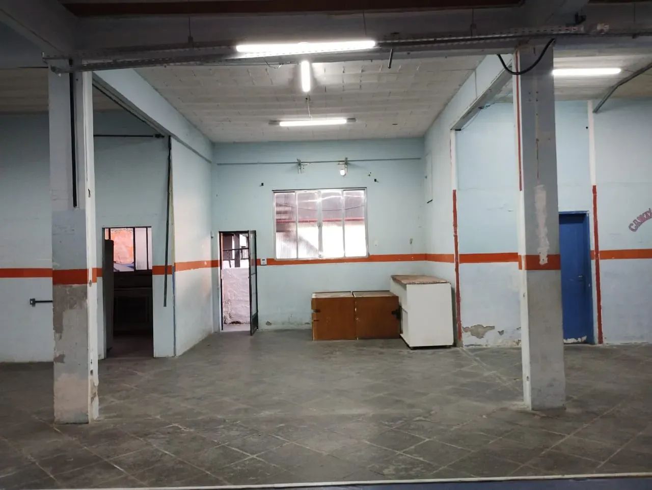 Prédio Comercial - Santa Cruz da Serra  - 1200 m2 - Cód. 1689 - Foto 2