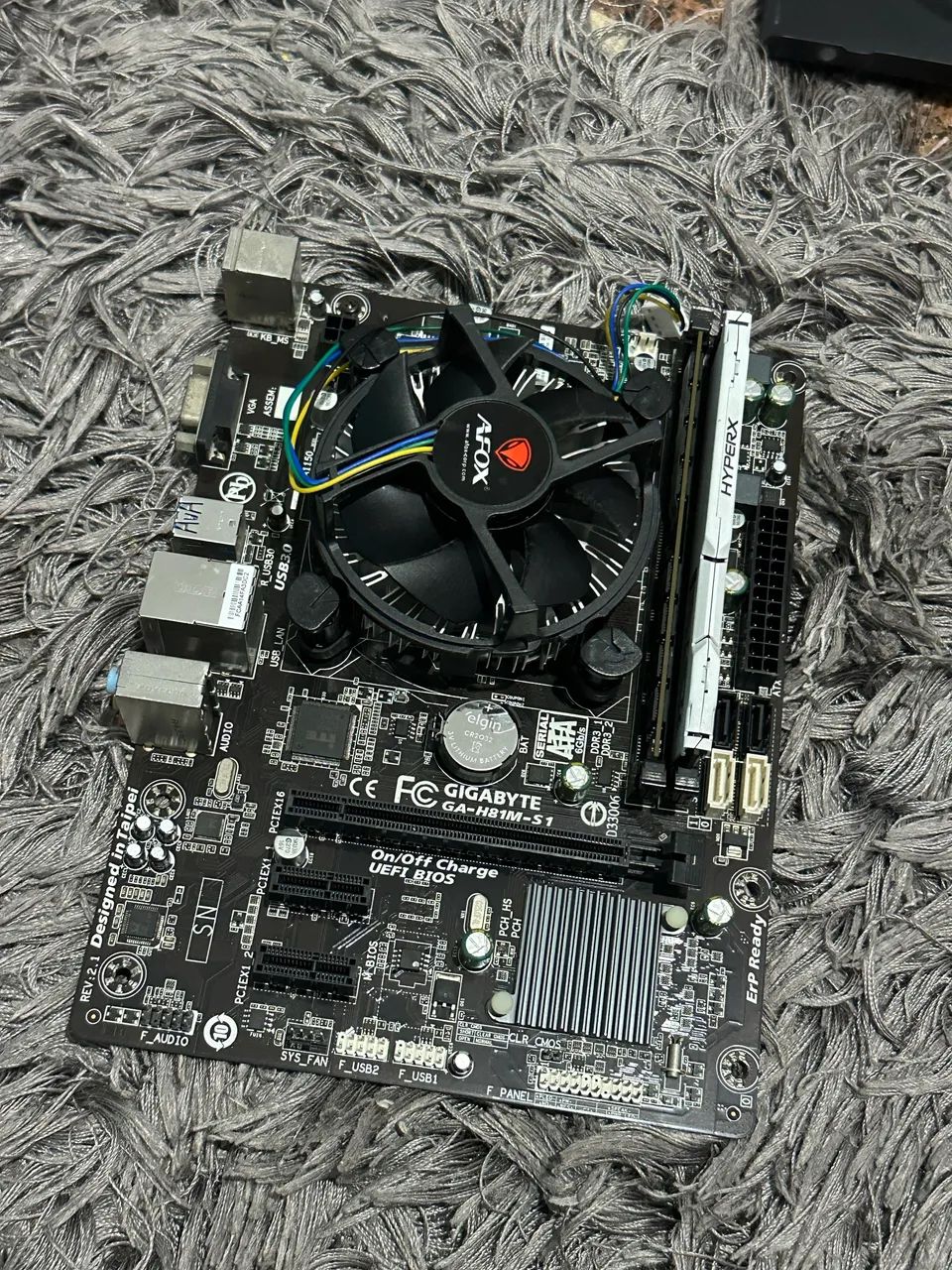 Placa mãe gigabyte ga h8m s1 - Foto 2