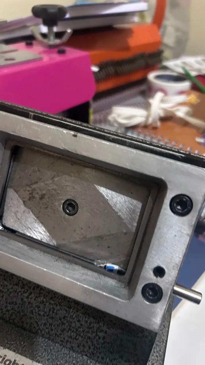 Máquina de cortar cartão com defeito - Foto 2
