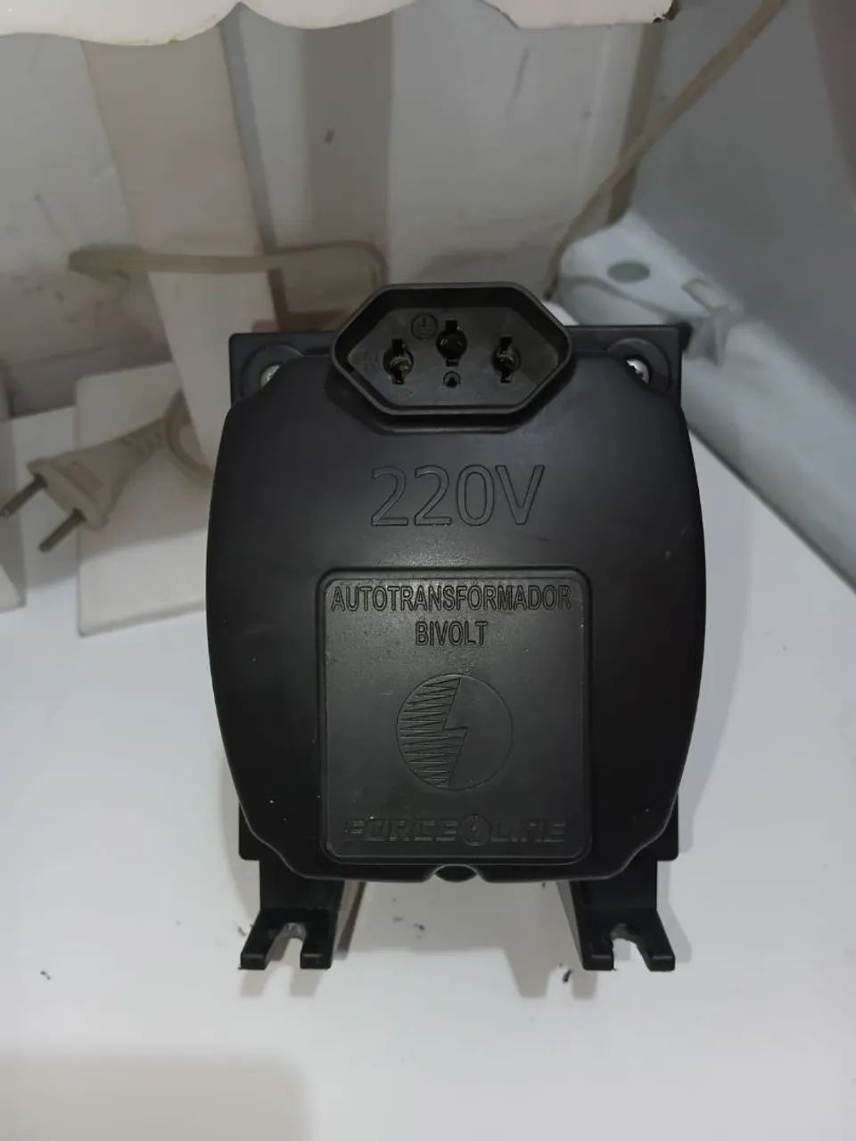 Autotransformador Bivolt 1500VA - Foto 3