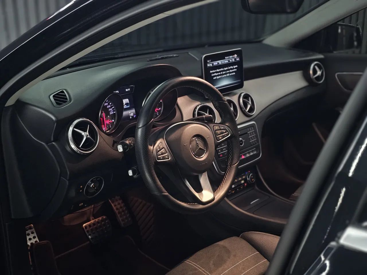 Mercedes-Benz GLA 200 Enduro 1.6 TB 16V Flex Aut. 2016 - Foto 10