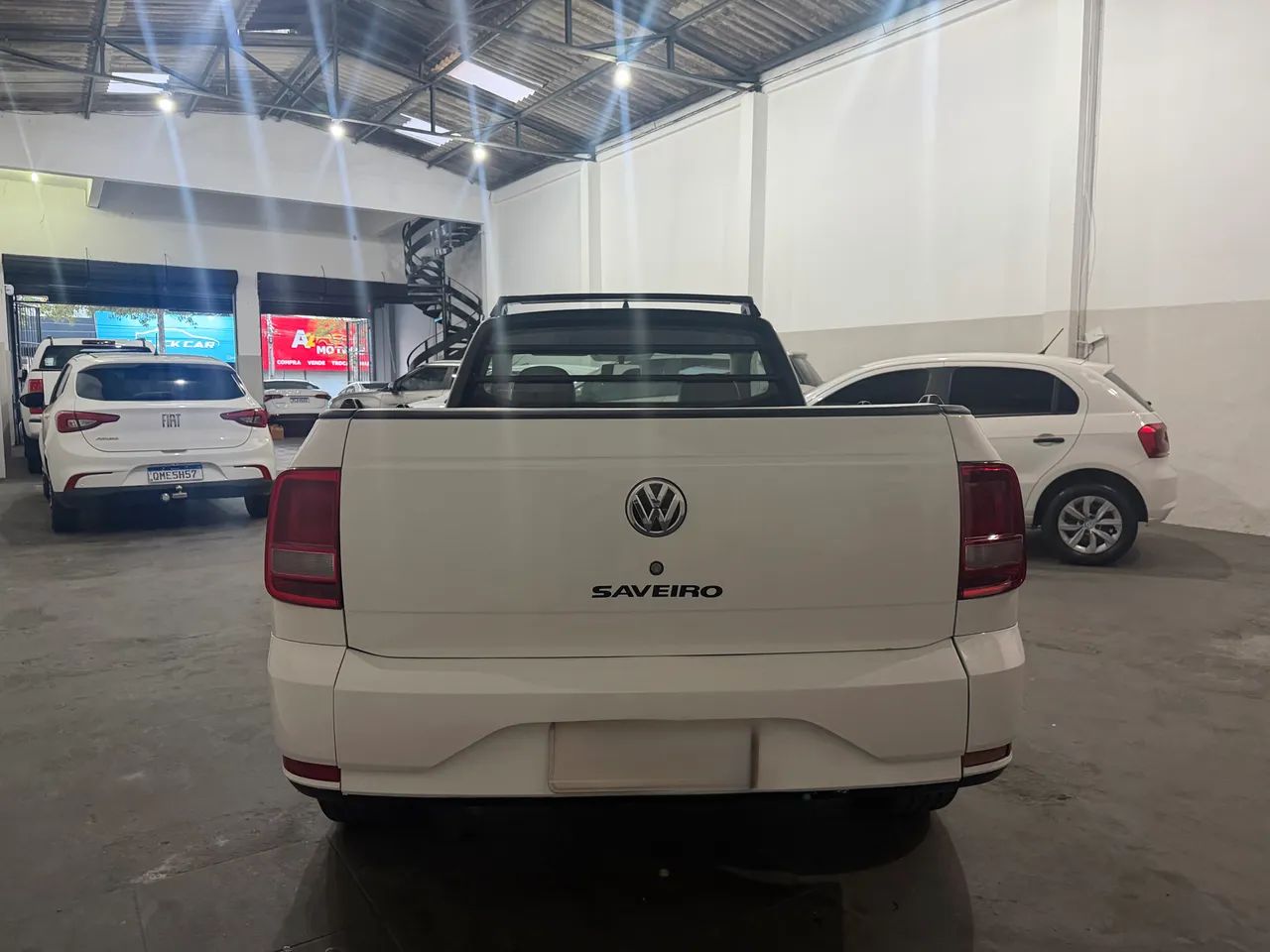 Volkswagen Saveiro Trendline 1.6 T.flex 8V 2017 - Foto 5
