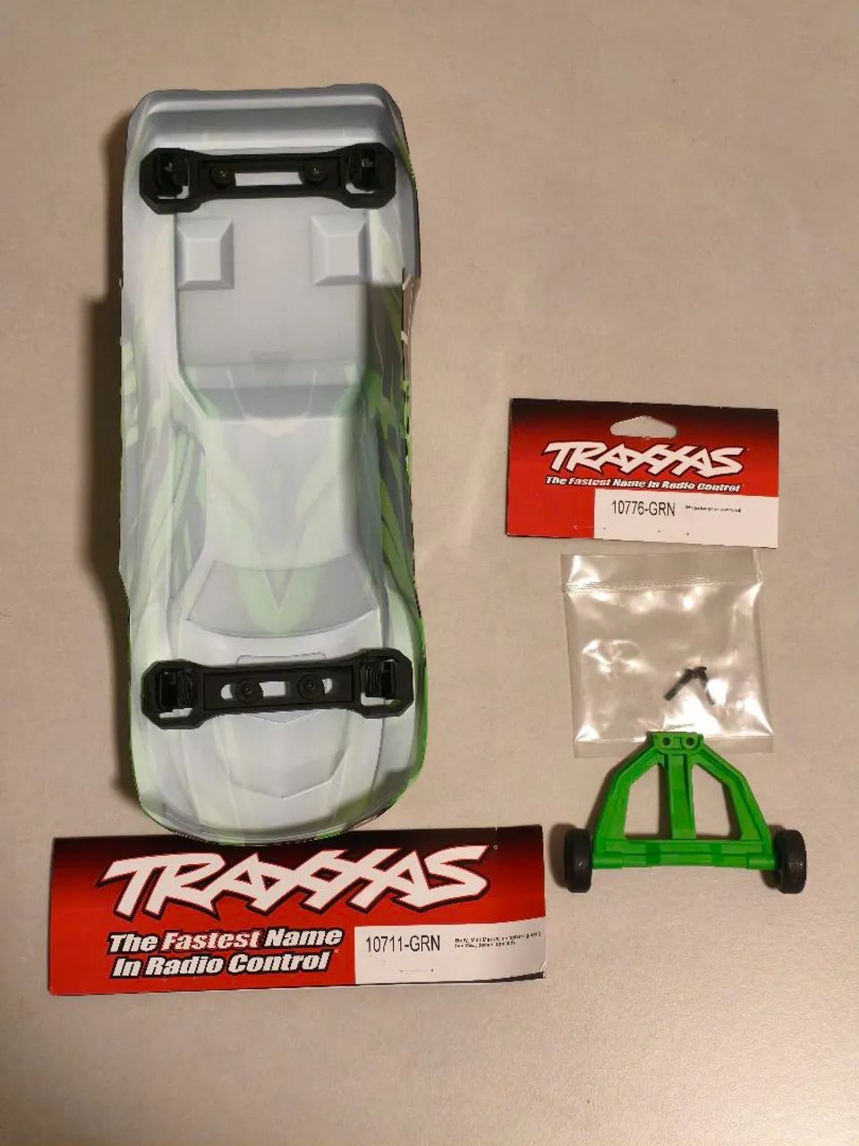 Bolha e Wheelie bar Traxxas mini Maxx. - Foto 2