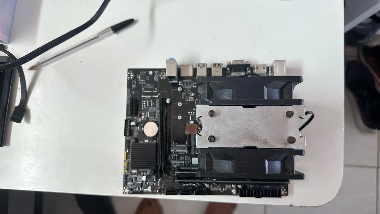 Kit intel i5 8400 placa mae e air cooler - Foto 2