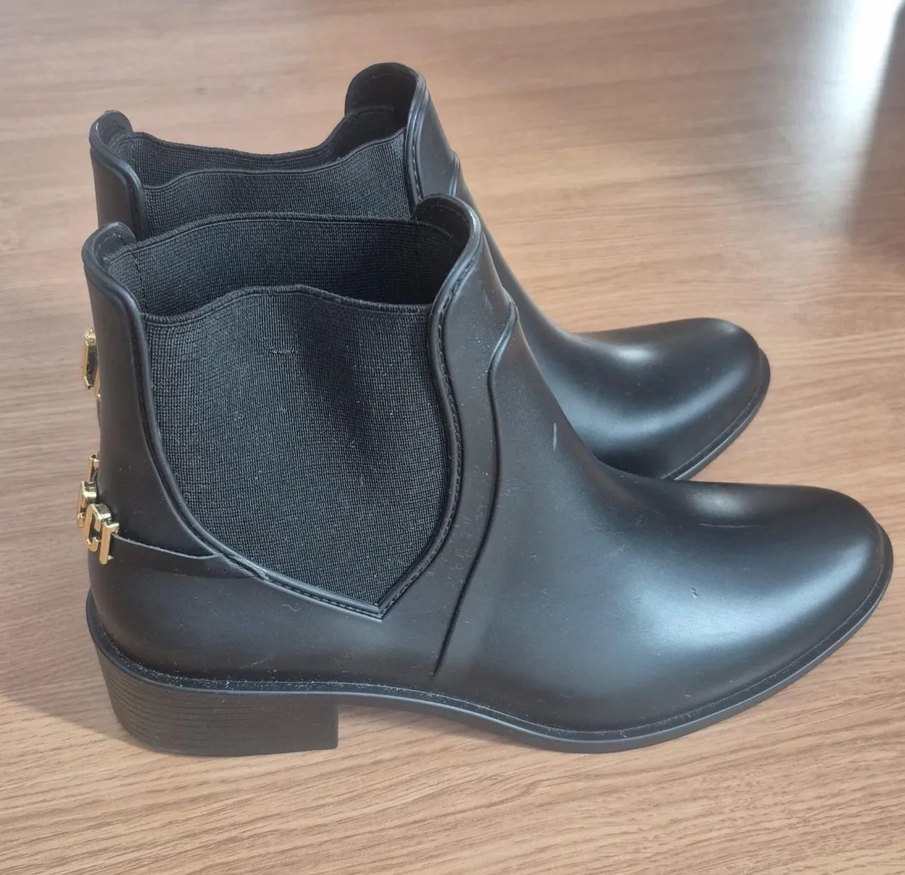 Bota Colcci Chelsea