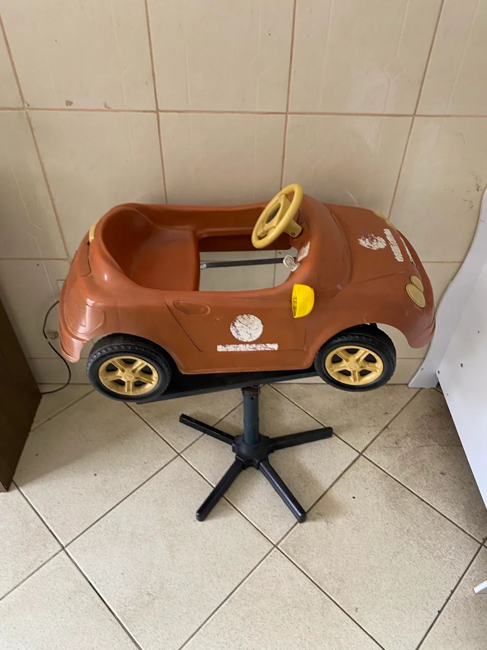 Cadeira Carrinho para salão  - Foto 3