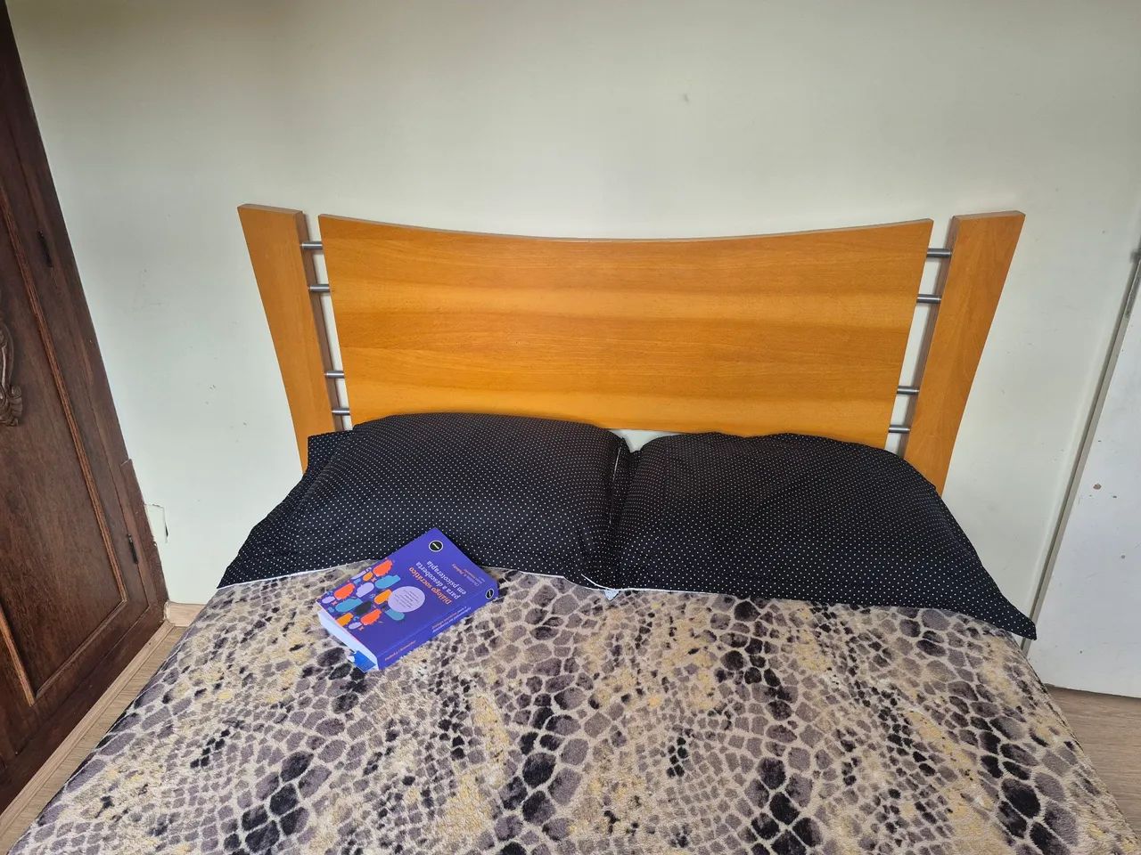 Título: Cama Casal com Colchão - Madeira - Foto 4