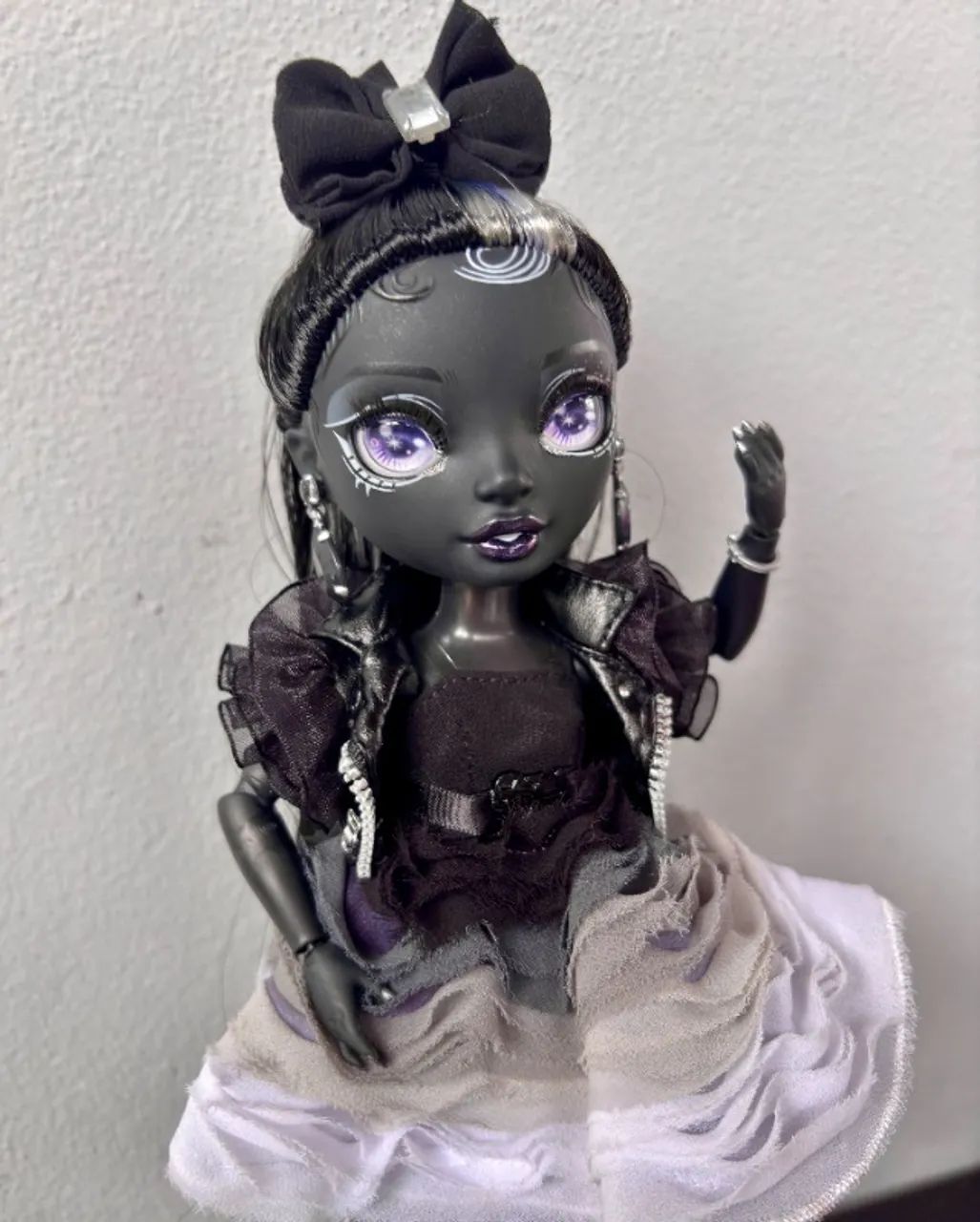 Boneca Rainbow High Shadow High Shanelle Onyx - Foto 2