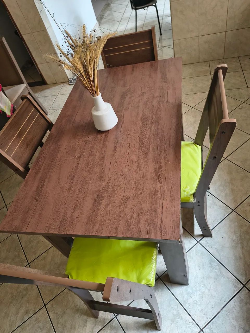 Mesa 4 cadeiras