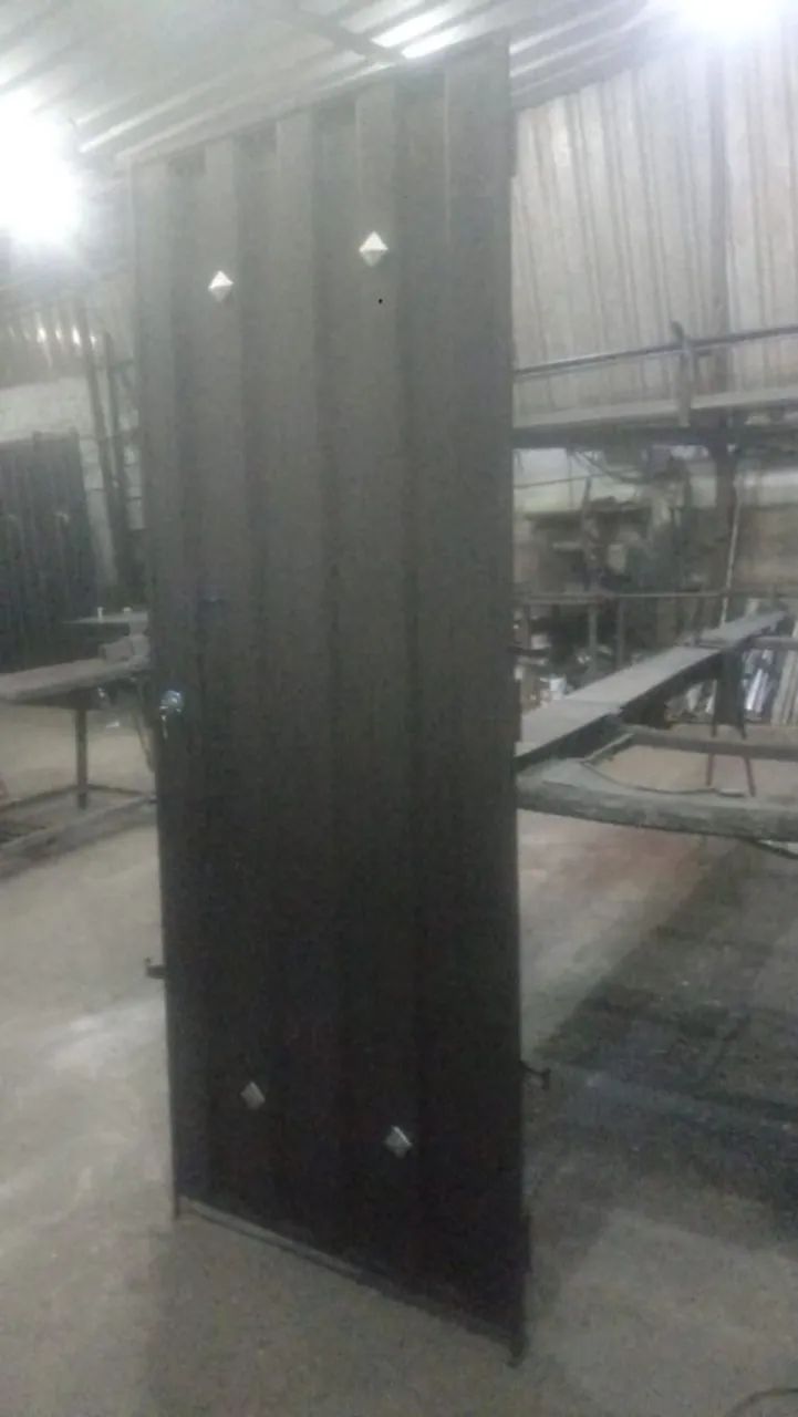 Portao novo com cravos forte - Foto 4