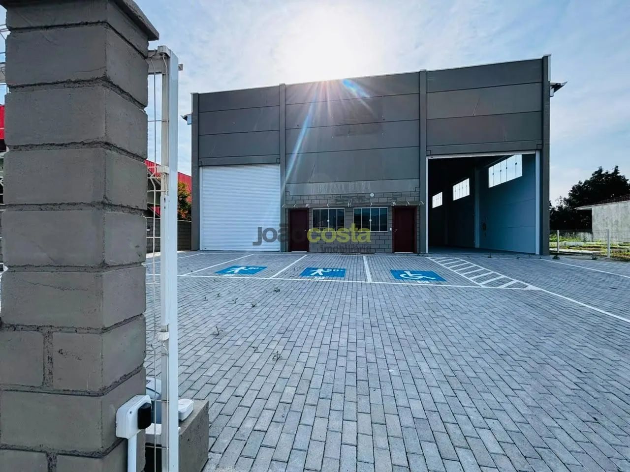 Galpão para Locação em Biguaçu com 880m² e 4 Banheiros - Foto 5