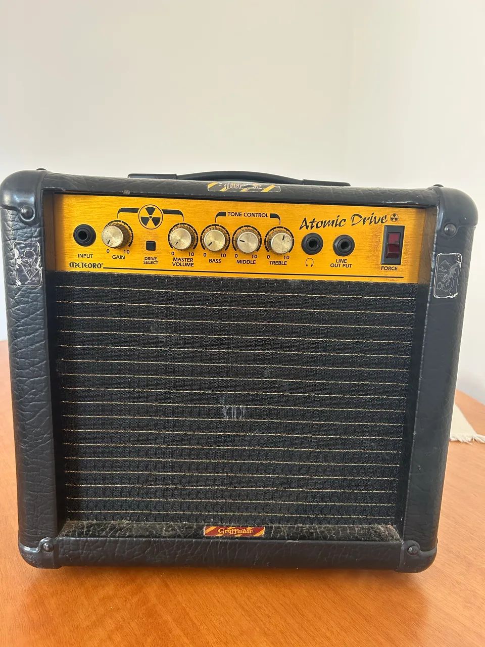 AMPLIFICADOR METEORO ATOMIC DRIVER 20W