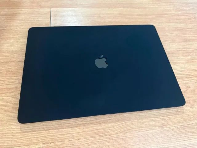 Macbook Pro i9, 512gb memória NAND, Touch ID, Touch Bar +