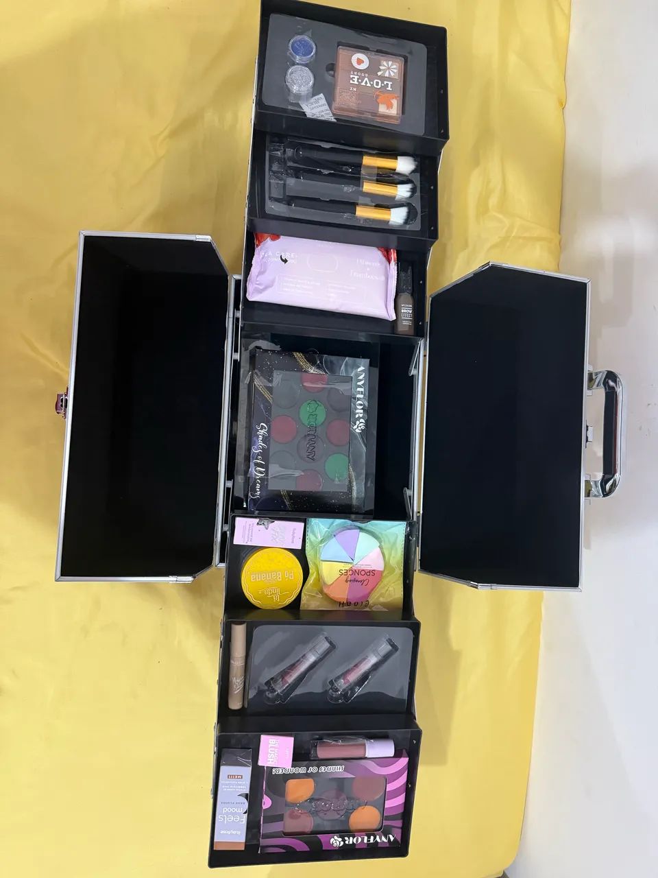 Vendo Maleta de Maquiagem 