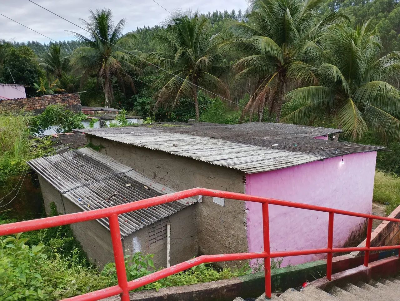 Vendo casa na grota do Mocambo 