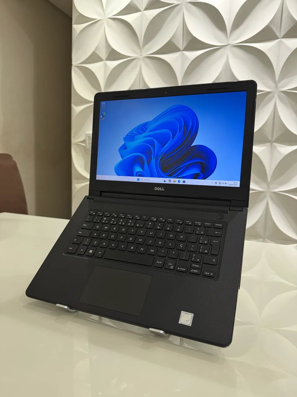 Notebook Dell Vostro 3468 | i5 7ª Geração | 8GB RAM | SSD 256GB