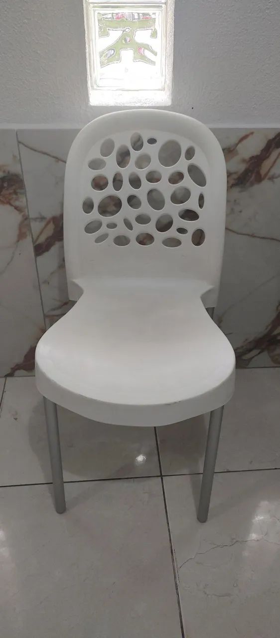 Cadeira plástica FORTE PLÁSTICO 
