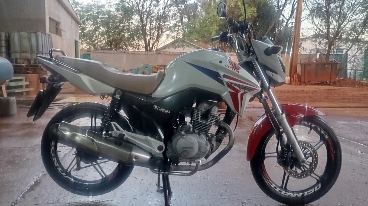 Titan 150  - Foto 4