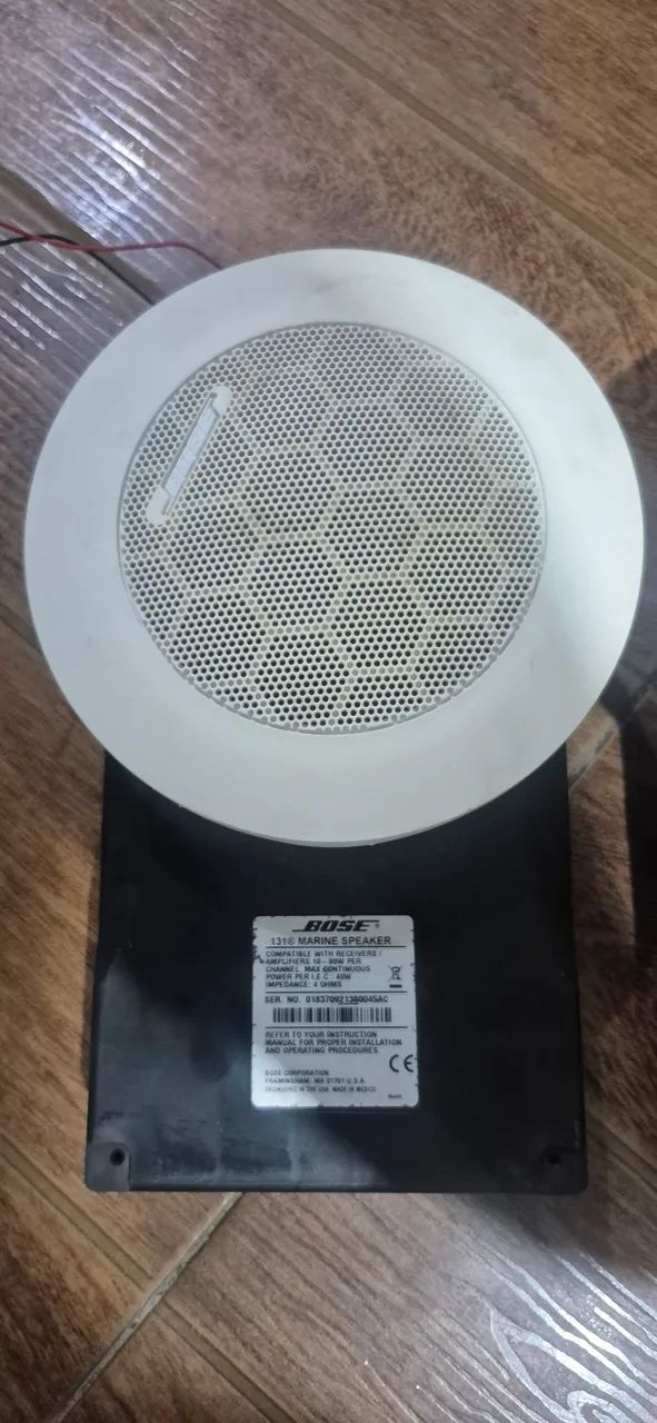 Kit Bose Marine Original 131 + Amplificador SA-3 Náutico