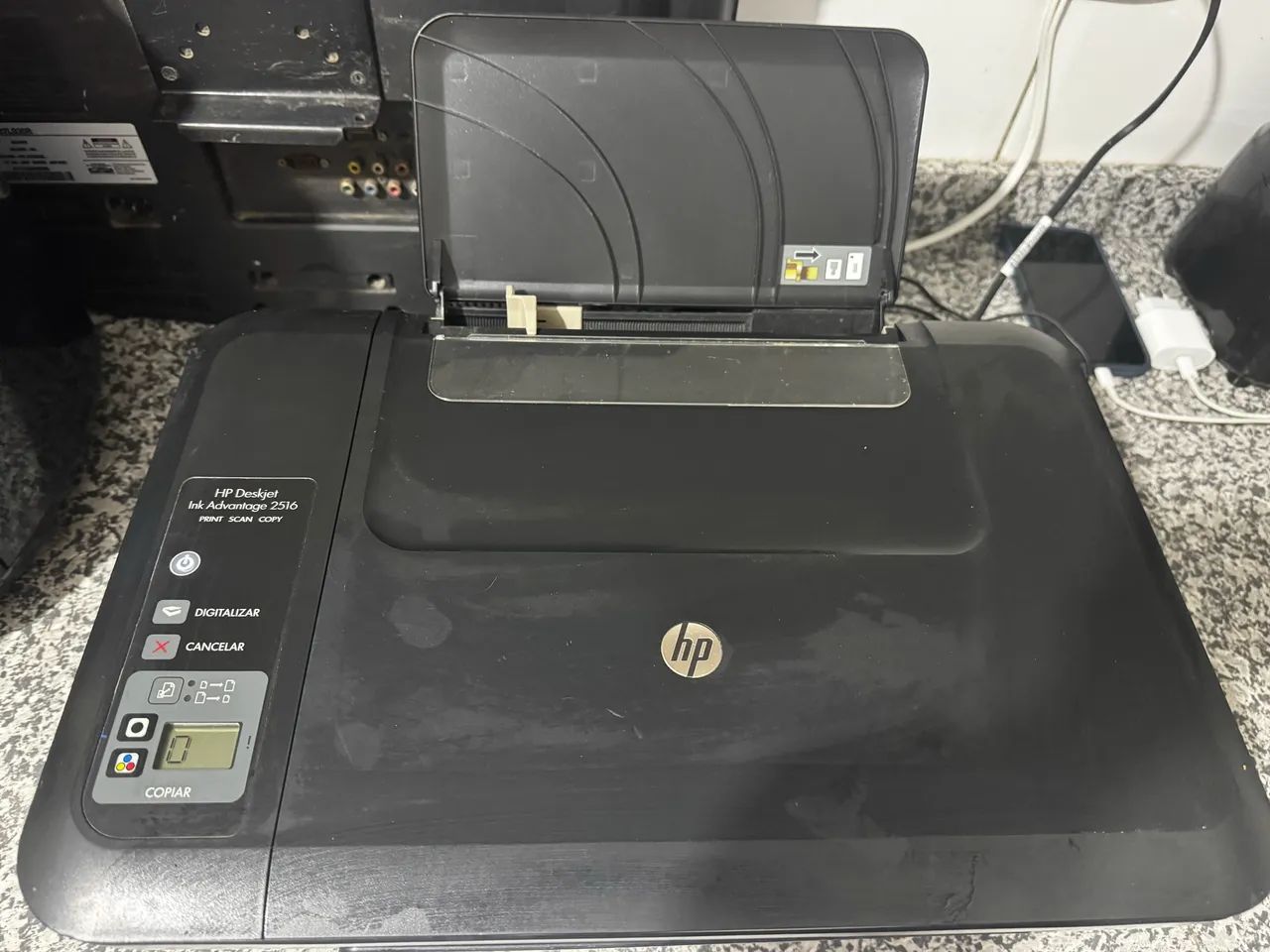 Impressora HP Deskjet uni advantage 2516  - Foto 2