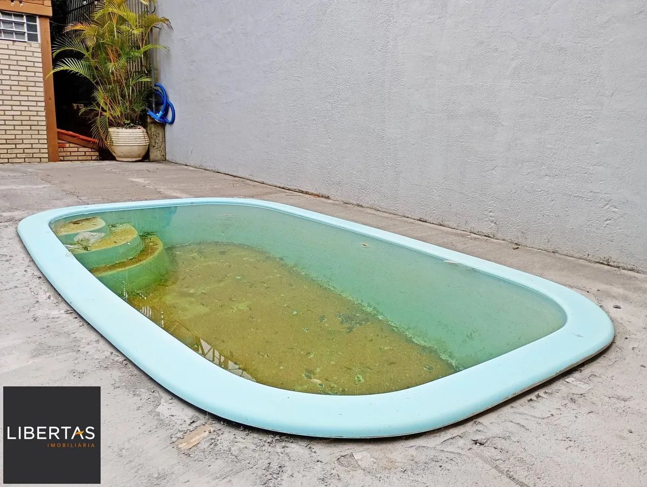 Casa com piscina e edícula - Foto 5