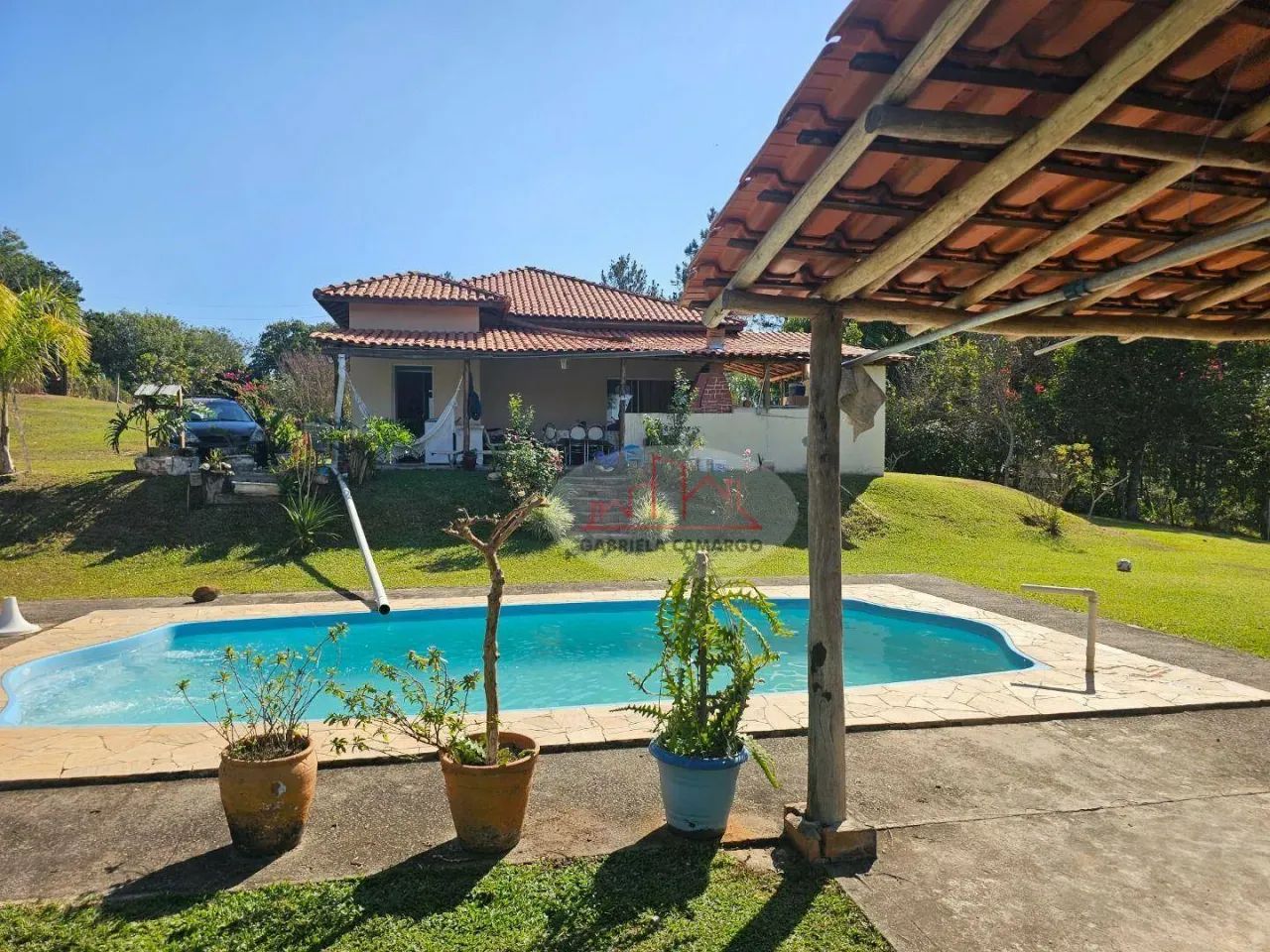 Chácara com lago - Loteamento Primavera - São Pedro - S.P.