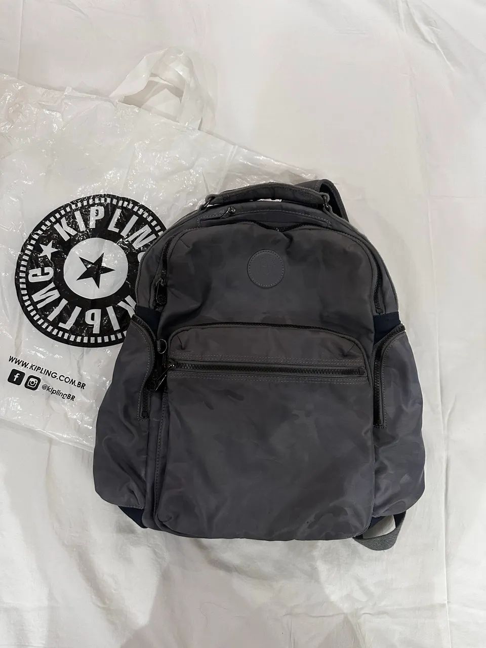 Mochila kipling cinza original