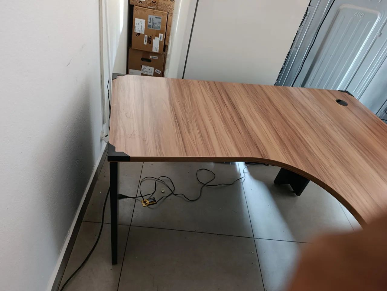 Vende-se mesa de inscritorio novinho  - Foto 3