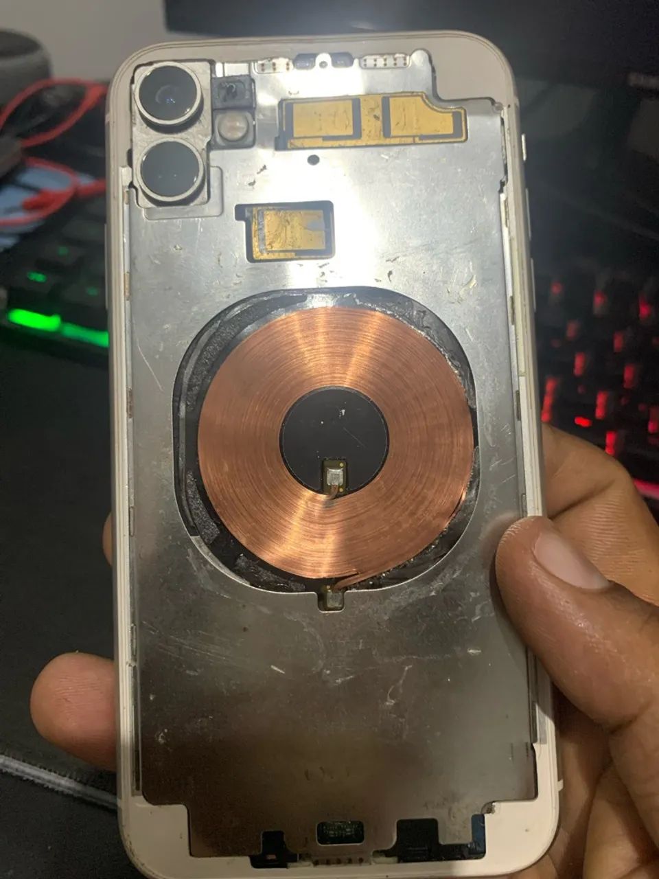 2 iPhone 11 pra peça 