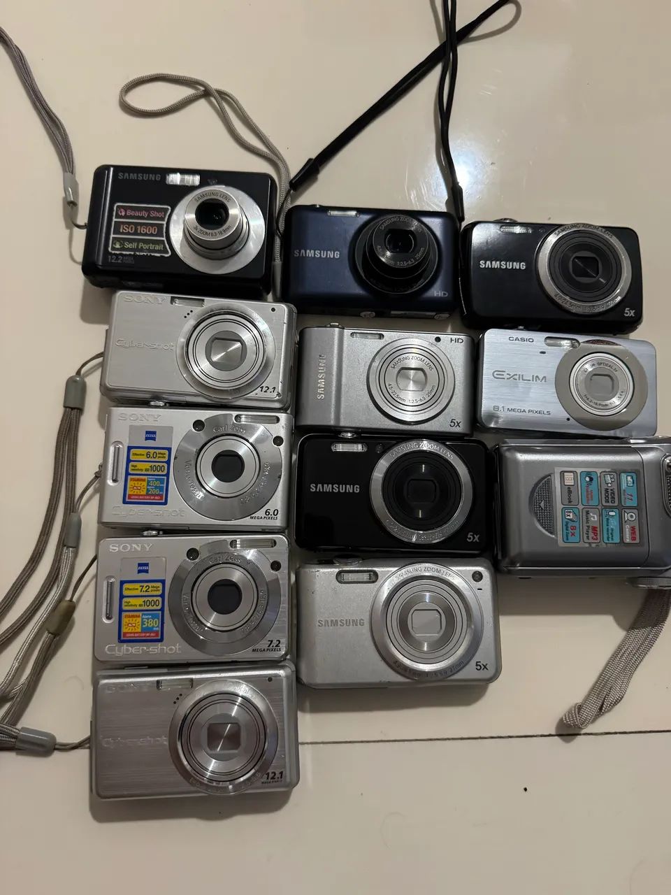 Câmeras digitais ( leia a descrição 