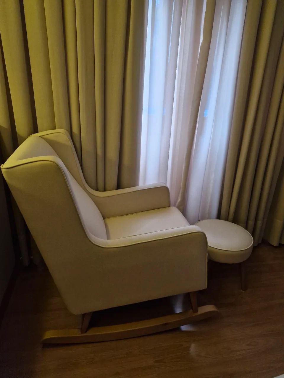 Poltrona de balanço + puff - Foto 2