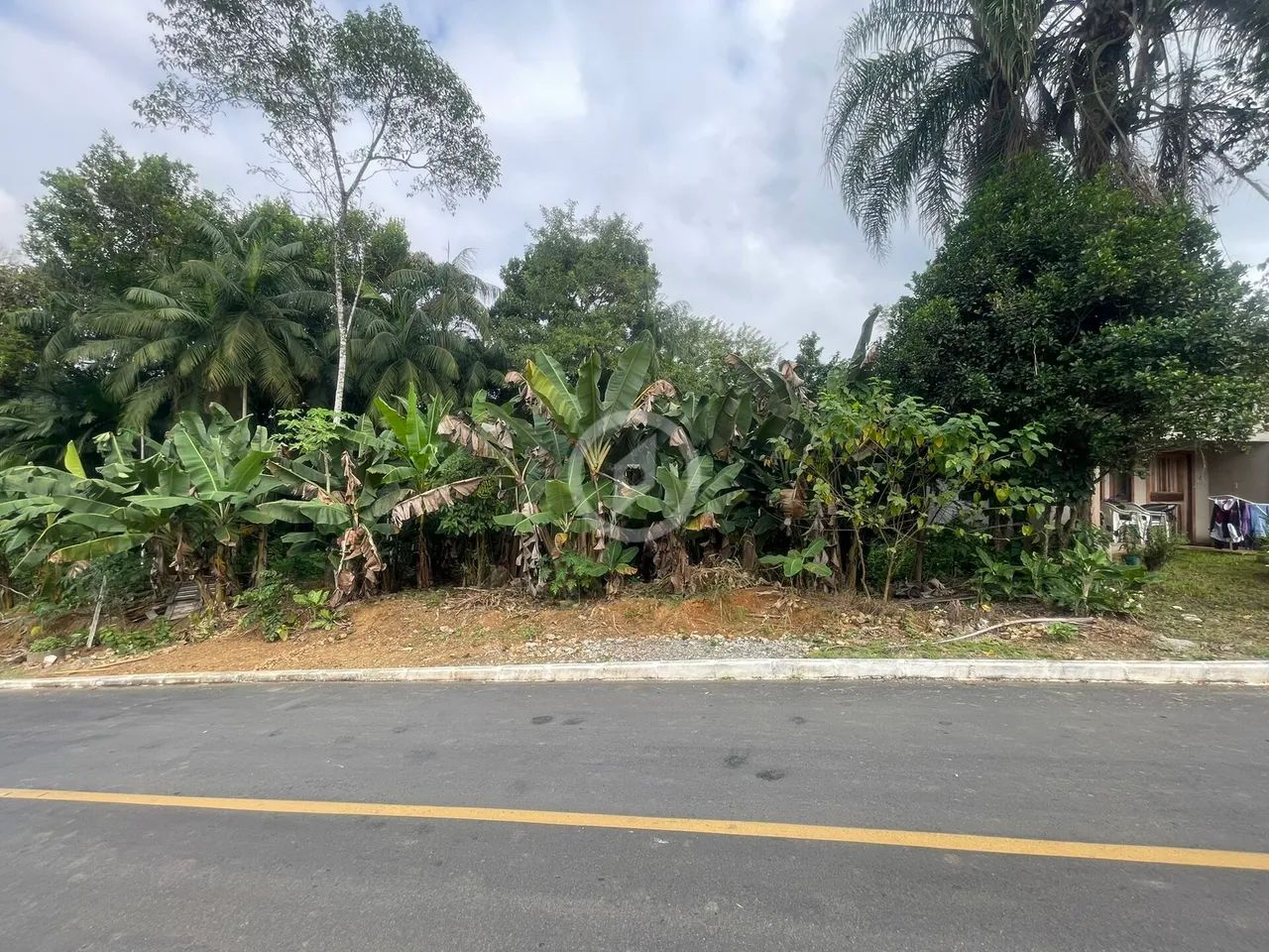 Terreno amplo proximo ao centro da cidade